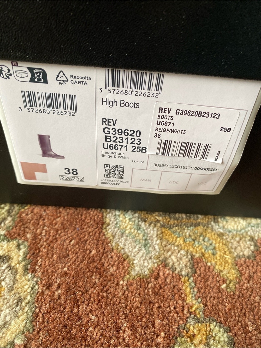 NEW CHANEL Blush Pink and Cream Tall Logo Rain Boots 2025 Collection Size 38 - Picture 9 of 9